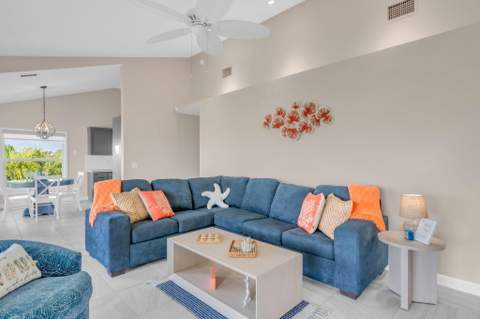 101 N Coral Lane, Key Colony FL - photo 8 of 43
