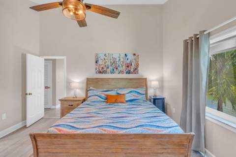 101 N Coral Lane, Key Colony FL - photo 15 of 43
