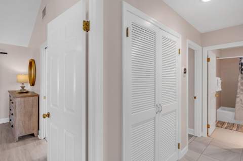 101 N Coral Lane, Key Colony FL - photo 19 of 43