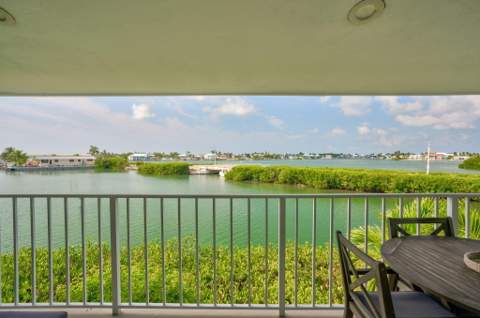 101 N Coral Lane, Key Colony FL - photo 24 of 43
