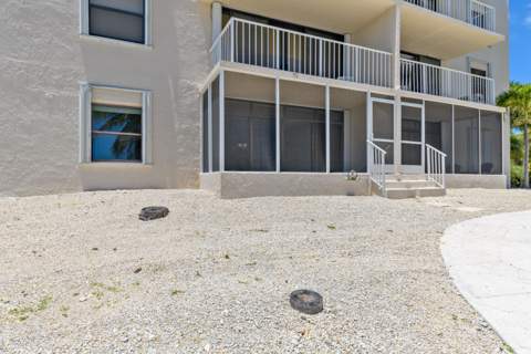 2000 Coco Plum Drive #106, Marathon FL - photo 18 of 41