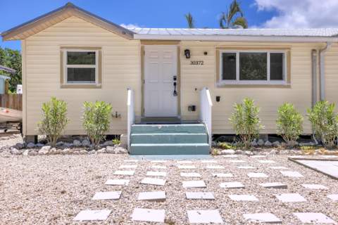 30372 Palm Drive, Big Pine Key FL - photo 8 of 43