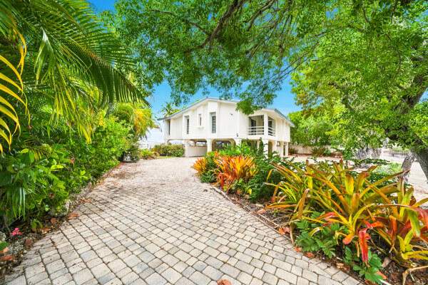 4 bedroom Single Family Residence at 154 Redwing Road, Sunshine Estates (90.5), Plantation Key — photo 3