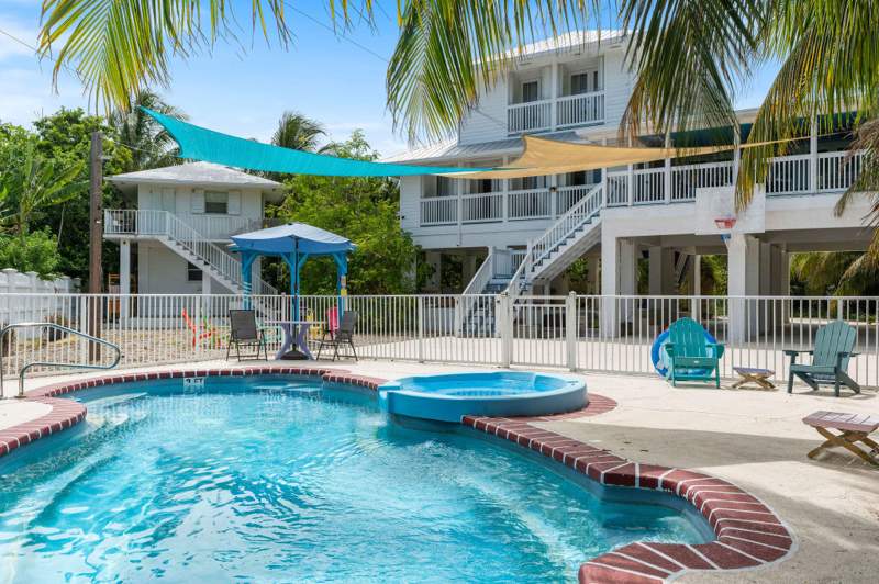 5 bedroom Single Family Residence at 125 Colson Drive, Cudjoe Acres (21.5), Cudjoe Key — photo 3