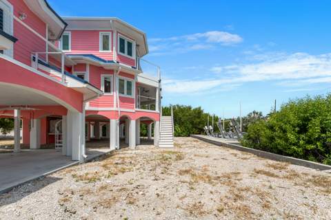 23950 Overseas Highway, Summerland Key FL - photo 12 of 73
