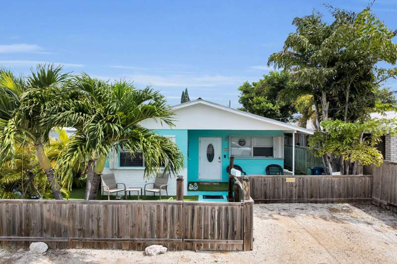 3 bedroom Single Family Residence at 26D 11Th Avenue, Lincoln Gard. No. 2 (5.0), Stock Island — photo 3