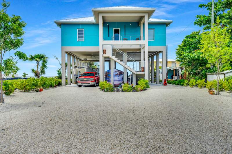 4 bedroom Single Family Residence at 58244 Overseas Highway, Crains Sub (58.0), Marathon — photo 5