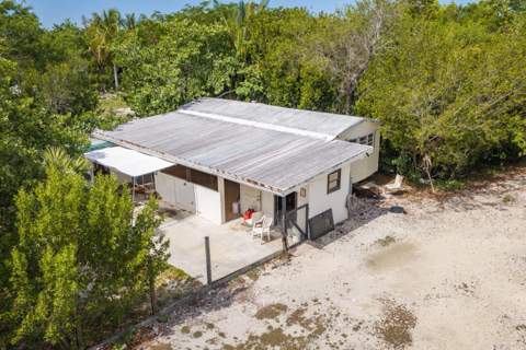2231 Middle Torch Road, Middle Torch Key FL - photo 24 of 40