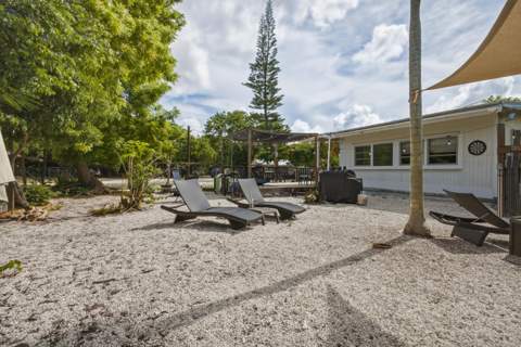 2231 Middle Torch Road, Middle Torch Key FL - photo 19 of 40