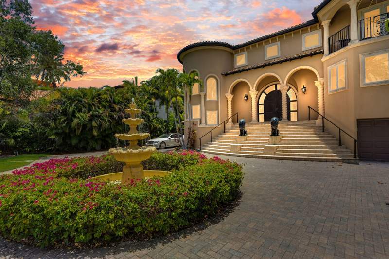5 bedroom Single Family Residence at 119 Coco Plum Drive, Coco Plum Beach (54.5), Marathon — photo 3