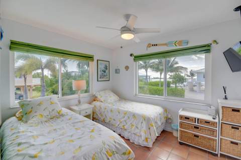 1518 Sunrise Drive, Big Pine Key FL - photo 24 of 56