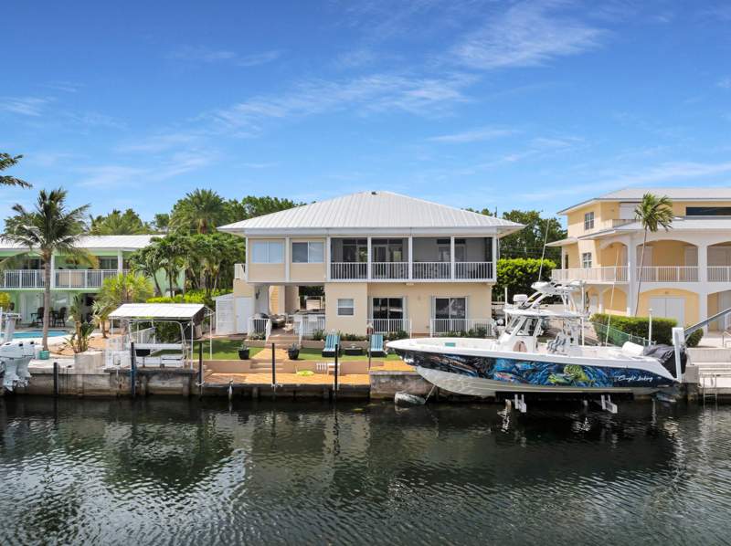 5 bedroom Single Family Residence at 117 El Capitan Drive, Port Antigua (74.5), Lower Matecumbe — photo 2