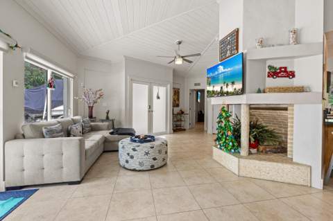 157 Navajo Street, Plantation Key FL - photo 18 of 44