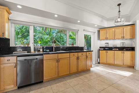 157 Navajo Street, Plantation Key FL - photo 23 of 44