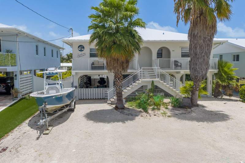 2 bedroom Half Duplex at 310 3rd Street, Key Colony Beach (53.5), Key Colony — photo 2
