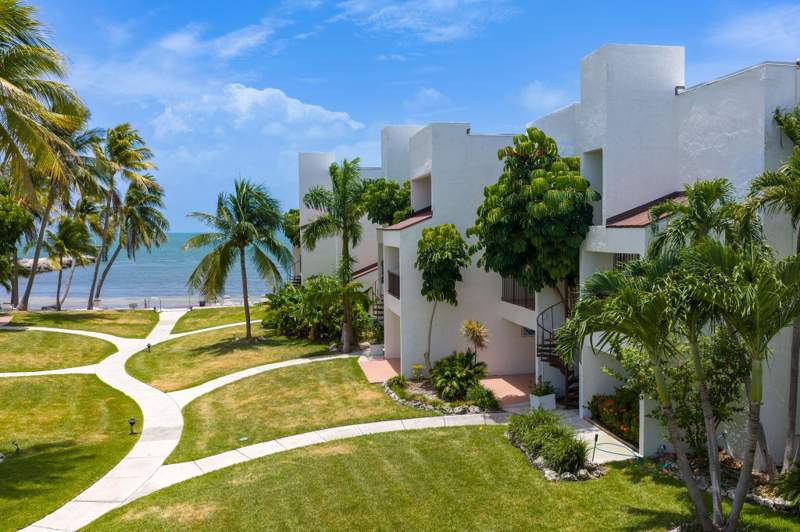 2 bedroom Condominium at 601 W Ocean Drive #312D, Cay Condo (53.5), Key Colony — photo 4