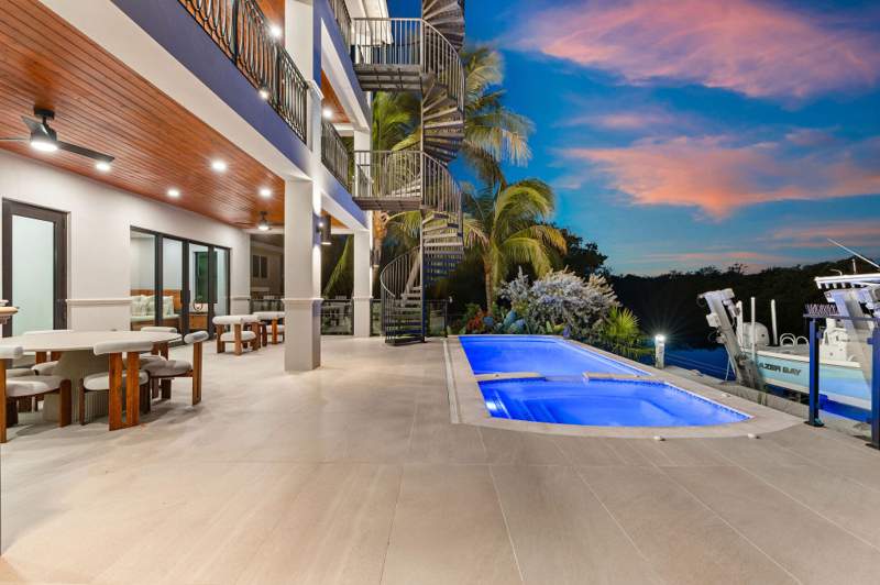 6 bedroom Single Family Residence at 77350 Overseas Highway, Davis Shores (77.0), Lower Matecumbe — photo 4