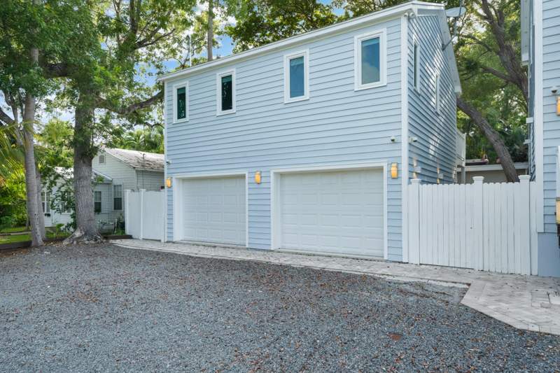 8 bedroom Duplex at 1409 Whalton Street, Webb Realty Co Sub (1.0), Key West — photo 4