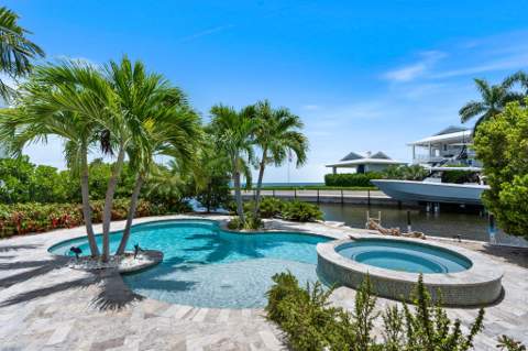 202 Plantation Shores Drive, Plantation Key FL - photo 13 of 57