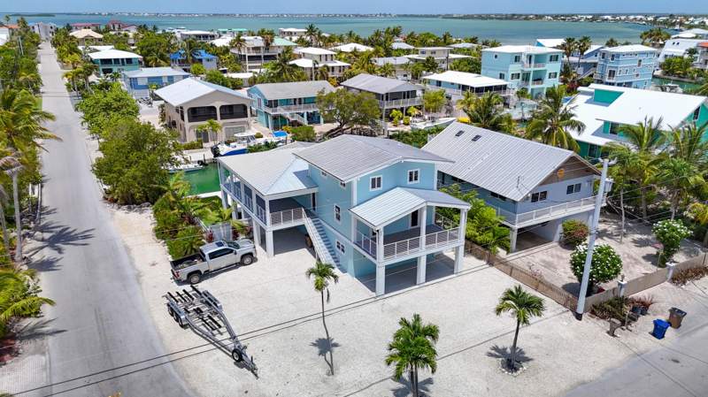 3 bedroom Single Family Residence at 848 E Caribbean Drive, Summerland Key Cove (25.0), Summerland Key — photo 4