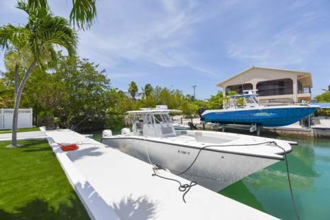 848 E Caribbean Drive, Summerland Key FL - photo 17 of 44