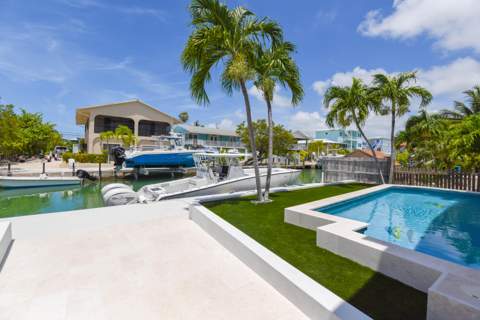 848 E Caribbean Drive, Summerland Key FL - photo 18 of 44