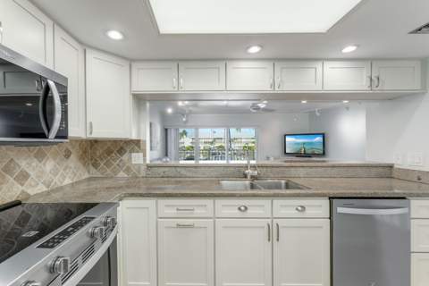 96 Avenue C #3 & Slip A-15, Marathon FL - photo 13 of 41