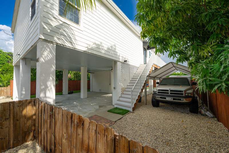 3 bedroom Single Family Residence at 441 Avenue A, Johnsonville (9.0), Big Coppitt — photo 3