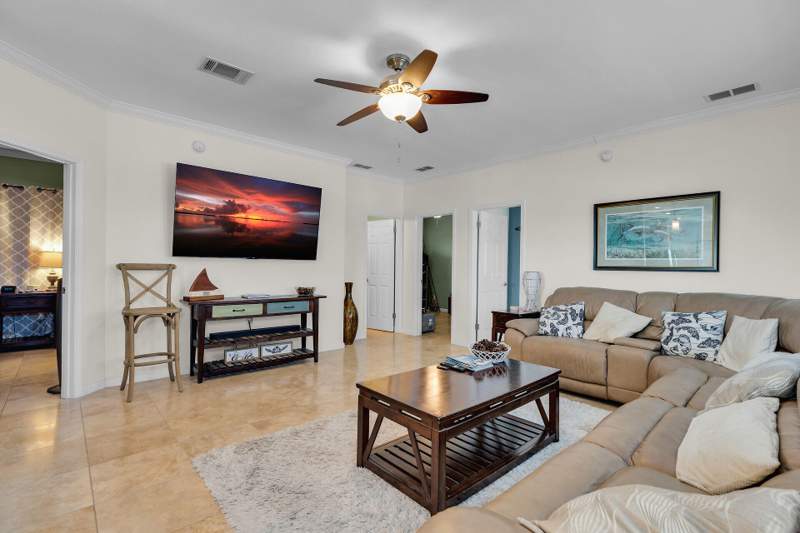 3 bedroom Single Family Residence at 27 Barcelona Drive, Gulfrest Park (10.0), Big Coppitt — photo 4