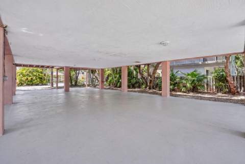 149 Pueblo Street, Plantation Key FL - photo 6 of 39