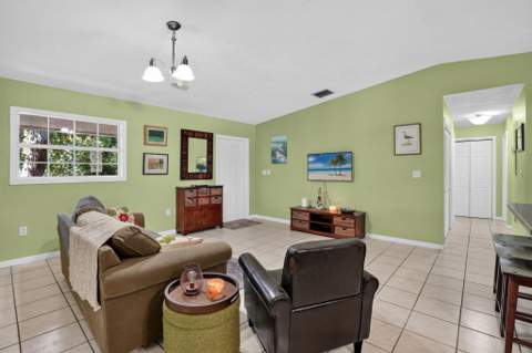 149 Pueblo Street, Plantation Key FL - photo 10 of 39