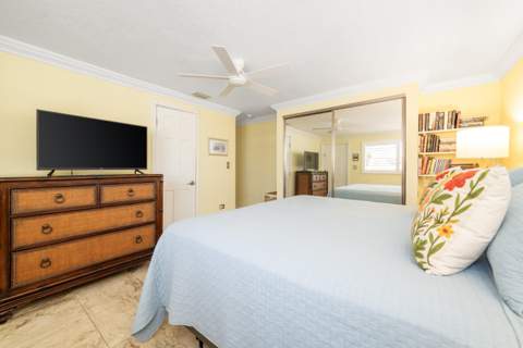 490 10th Street, Key Colony FL - photo 24 of 39