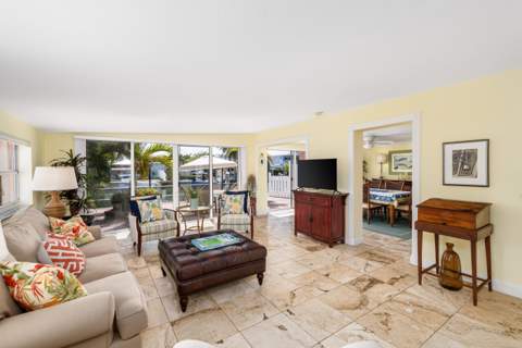 490 10th Street, Key Colony FL - photo 17 of 39