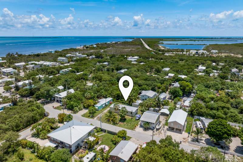 3 bedroom Mobile Home at 31368 Avenue E, Sands Sub (31.0), Big Pine Key — photo 2