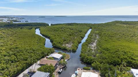 123 Peace Avenue, Key Largo FL - photo 8 of 64