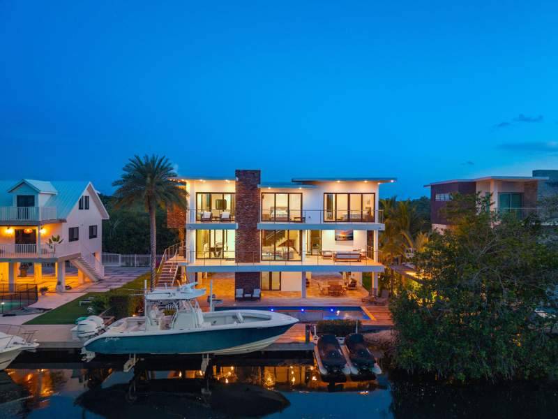 5 bedroom Single Family Residence at 44 S Blackwater Lane, Stillwright Pt (105.5), Key Largo — photo 3