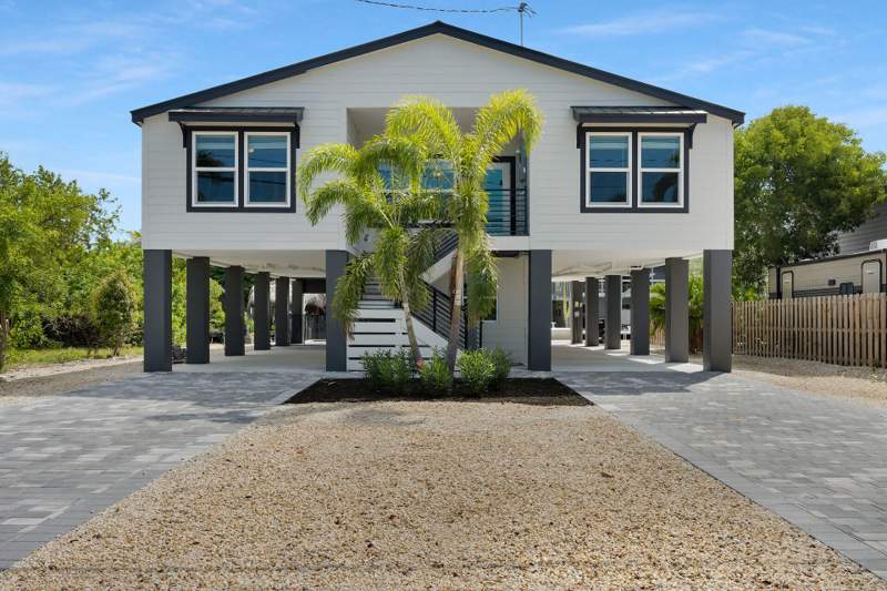 4 bedroom Single Family Residence at 2211 San Sebastian Drive, Doctors Arm (30.5), Big Pine Key — photo 4