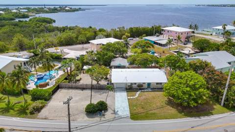 1817 Watson Boulevard, Big Pine Key FL - photo 9 of 49