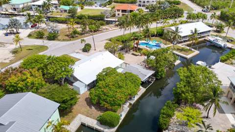 1817 Watson Boulevard, Big Pine Key FL - photo 11 of 49