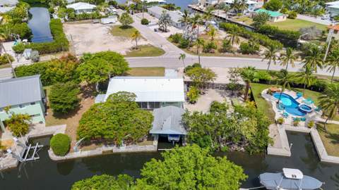 1817 Watson Boulevard, Big Pine Key FL - photo 12 of 49