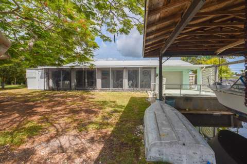 1817 Watson Boulevard, Big Pine Key FL - photo 7 of 49
