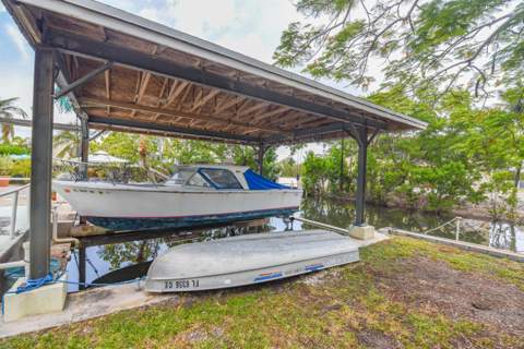 1817 Watson Boulevard, Big Pine Key FL - photo 6 of 49