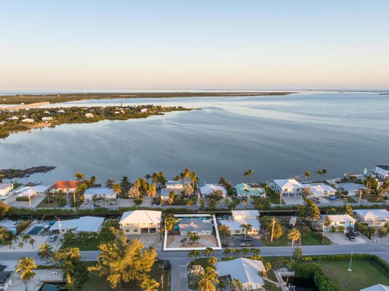 3 bedroom Single Family Residence at 1657 Watson Boulevard, Tropical Bay (30.5), Big Pine Key — photo 2