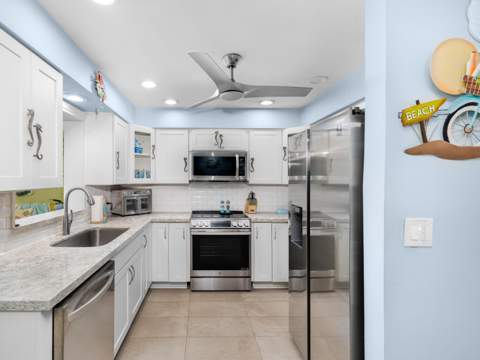 1657 Watson Boulevard, Big Pine Key FL - photo 10 of 45