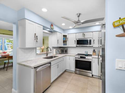1657 Watson Boulevard, Big Pine Key FL - photo 9 of 45