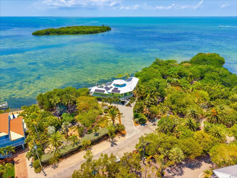 3 bedroom Single Family Residence at 108 Sunset Drive, Stirrup Key Sub (52.5), Marathon — photo 3