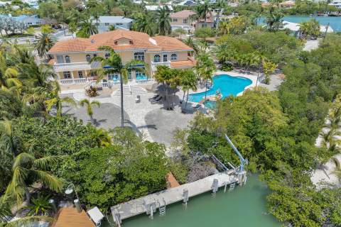121 Calle Ensueno, Marathon FL - photo 6 of 39