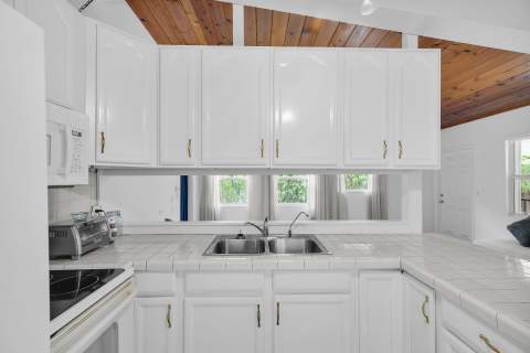 115 Fontaine Drive, Plantation Key FL - photo 11 of 24