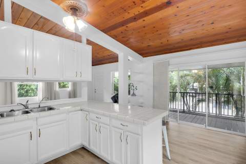 115 Fontaine Drive, Plantation Key FL - photo 12 of 24