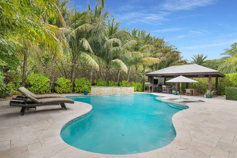 3 bedroom Single Family Residence at 122 S Bahama Drive, Toms Harbor (61.0), Duck Key — photo 3